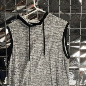 Men’s sleeveless tee